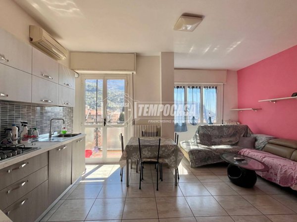 appartamento in vendita a Lecco in zona Castello