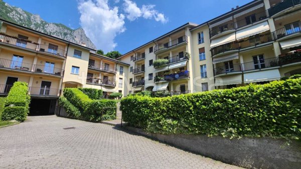 appartamento in vendita a Lecco in zona Rancio