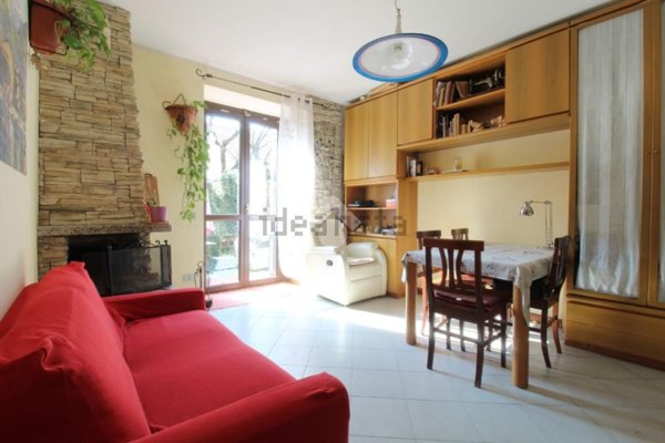 casa indipendente in vendita a Lecco in zona Germanedo