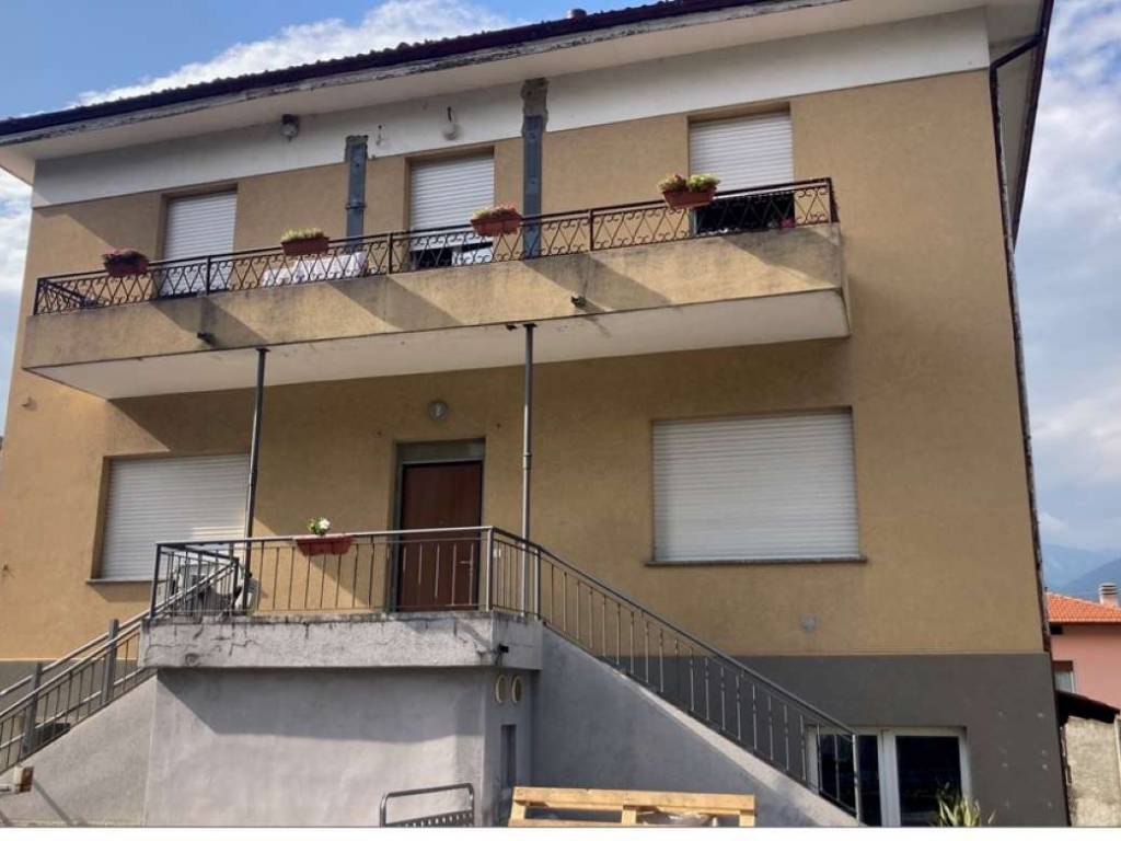 ufficio in vendita a Lecco in zona Maggianico