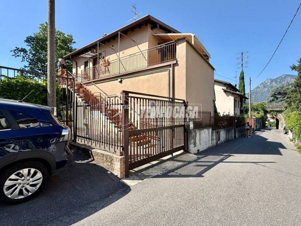 appartamento in vendita a Lecco in zona Viale Turati
