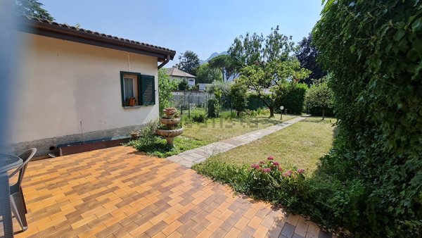 casa indipendente in vendita a Lecco in zona Castello