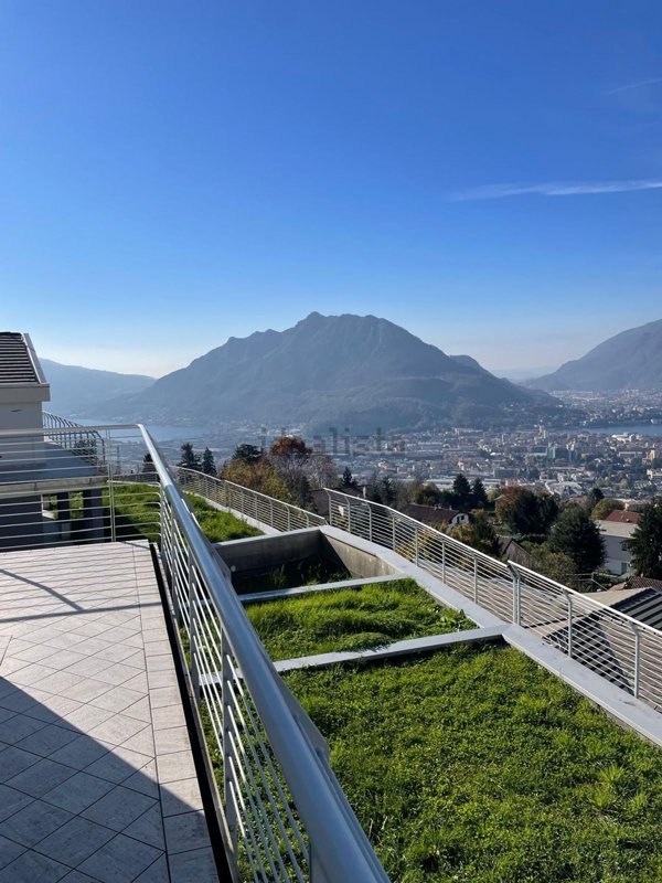 casa indipendente in vendita a Lecco in zona Acquate
