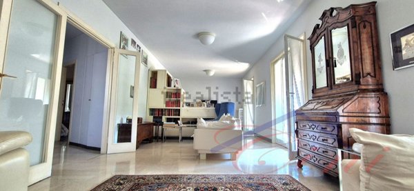 appartamento in vendita a Lecco in zona Lecco Centro