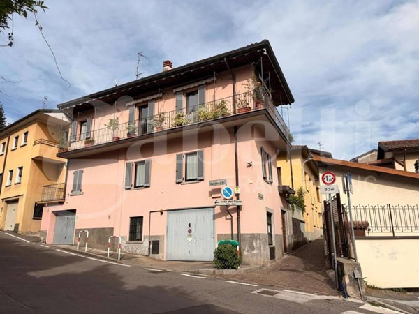 appartamento in vendita a Lecco in zona San Giovanni
