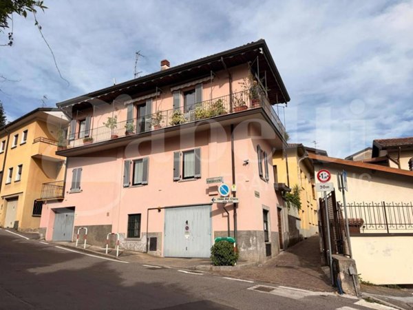 appartamento in vendita a Lecco in zona San Giovanni