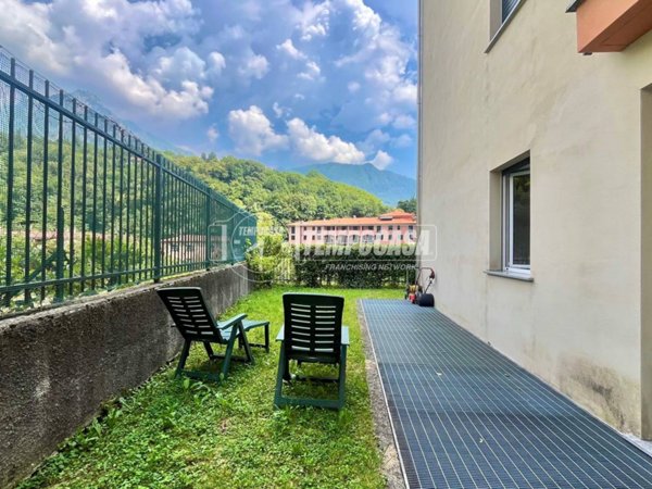 appartamento in vendita a Lecco in zona Castello