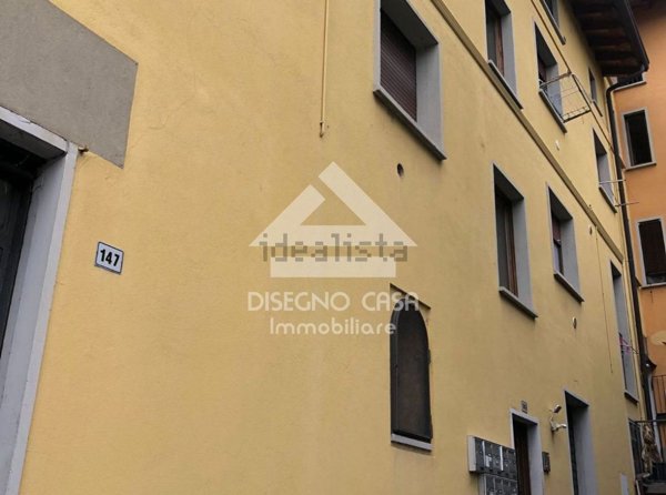 appartamento in vendita a Lecco in zona Chiuso