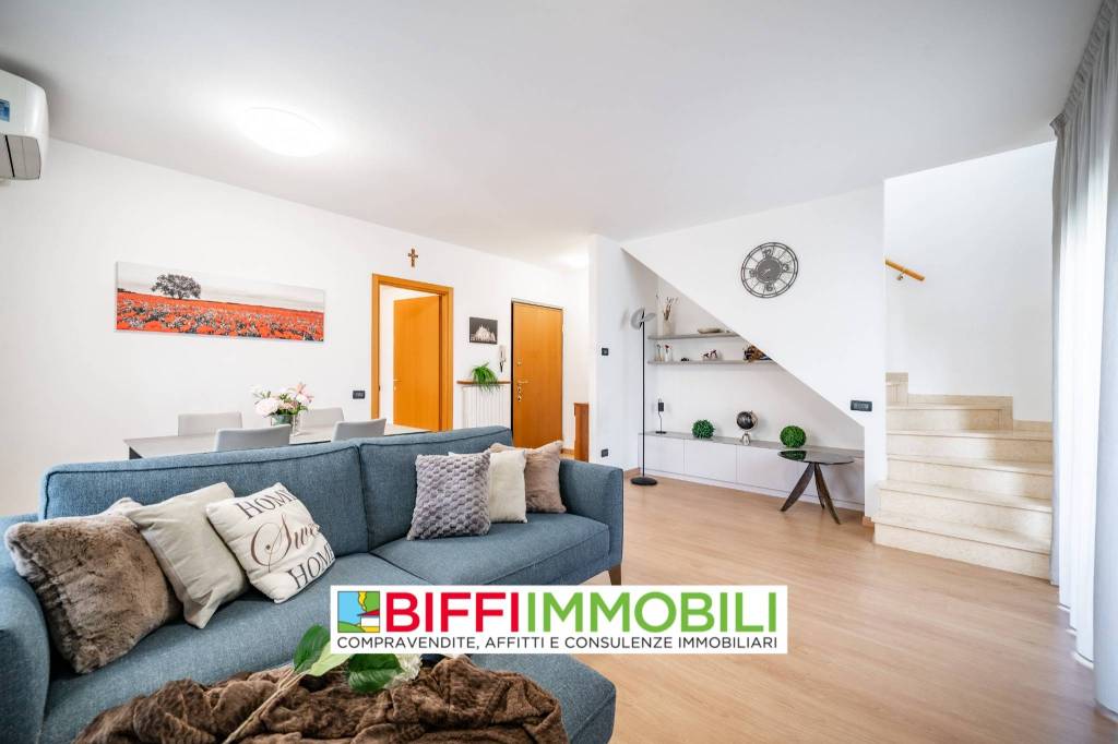 appartamento in vendita a Lecco in zona Belledo