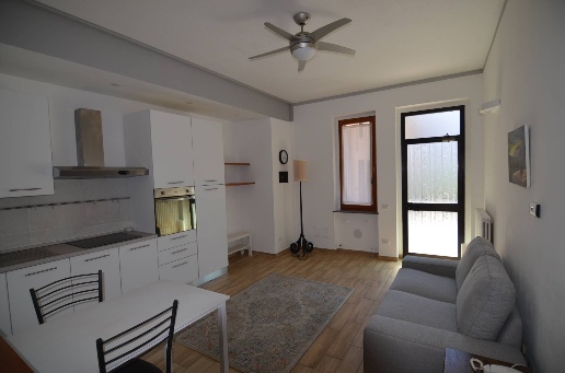 appartamento in vendita a Lecco in zona Lecco Centro