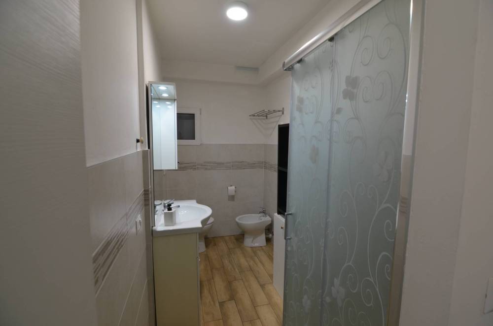 appartamento in vendita a Lecco in zona Lecco Centro