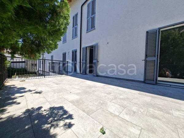 appartamento in vendita a Lecco in zona Castello
