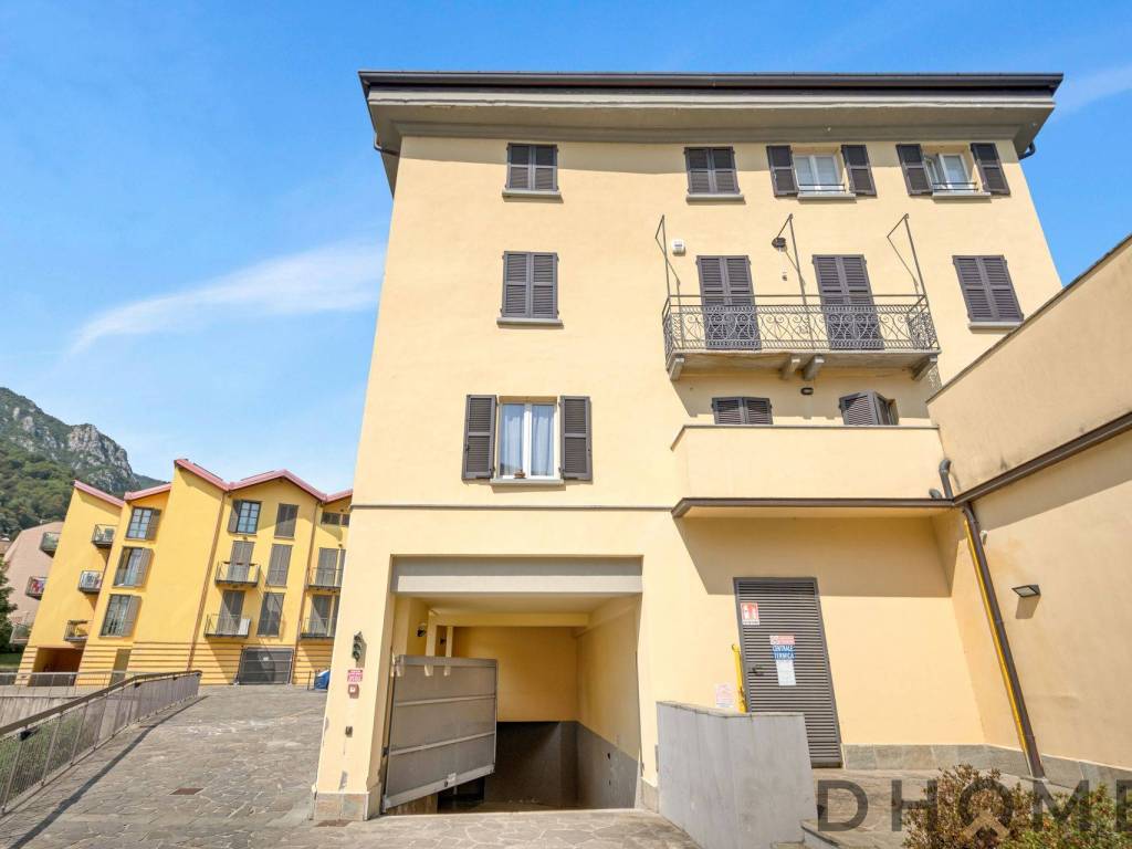 appartamento in vendita a Lecco in zona San Giovanni