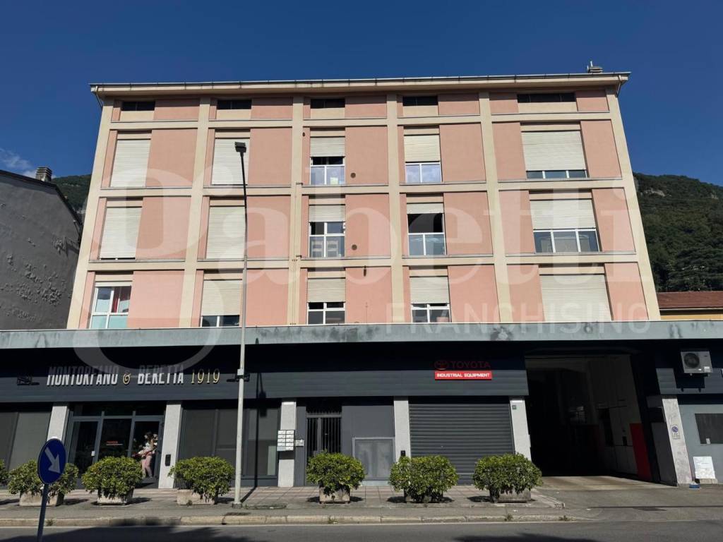 appartamento in vendita a Lecco in zona Maggianico