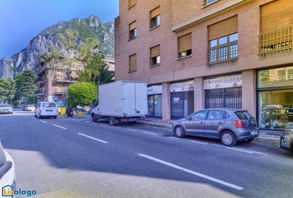 appartamento in vendita a Lecco in zona Castello