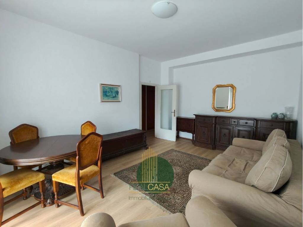 appartamento in vendita a Lecco in zona Belledo