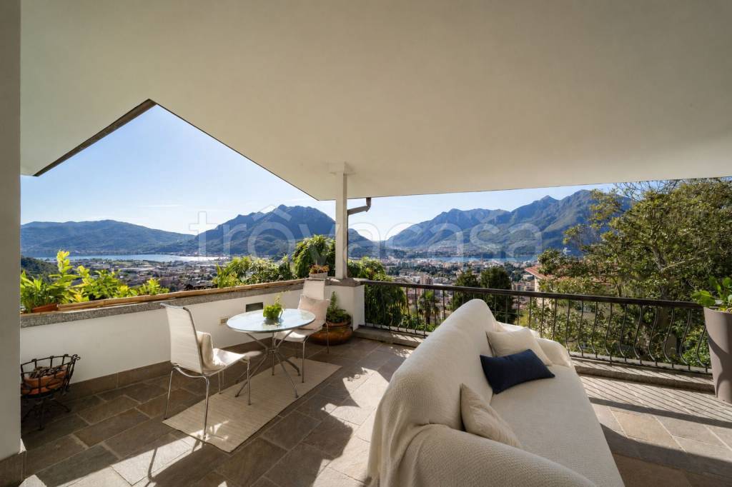 casa indipendente in vendita a Lecco in zona Acquate