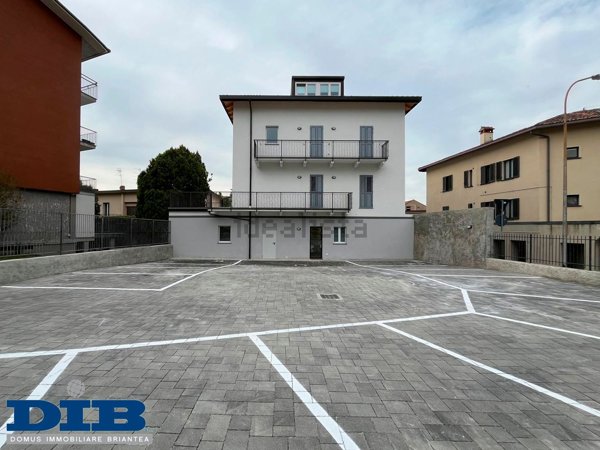 appartamento in vendita a Lecco in zona Lecco Centro