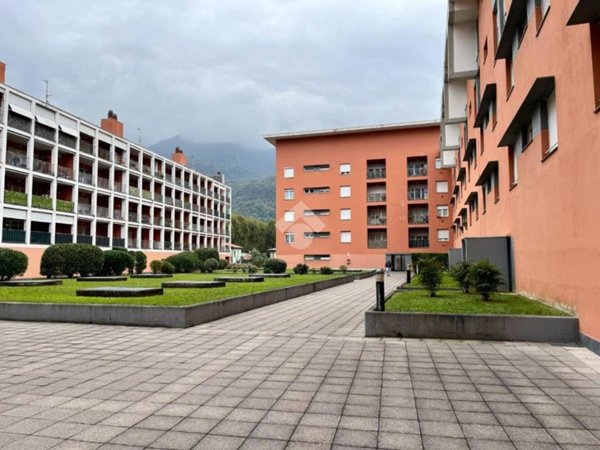 appartamento in vendita a Lecco in zona Acquate