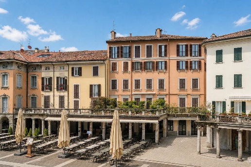 appartamento in vendita a Lecco in zona Lecco Centro