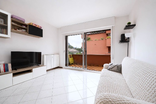 appartamento in vendita a Lecco in zona Castello