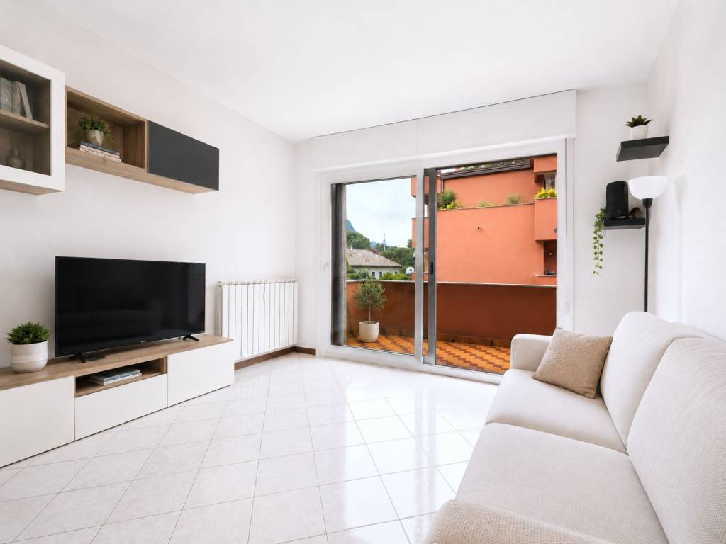 appartamento in vendita a Lecco in zona Castello