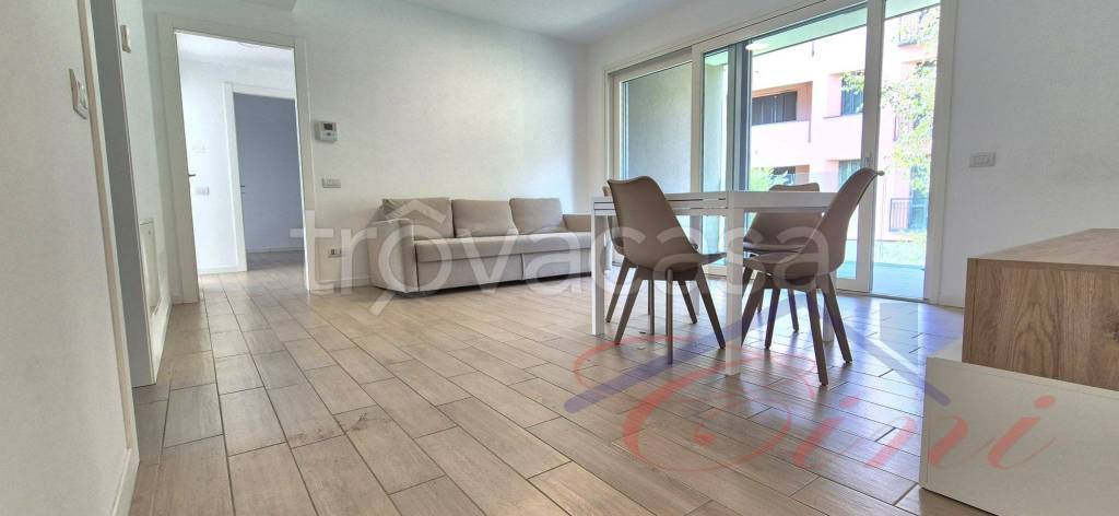 appartamento in vendita a Lecco in zona Castello