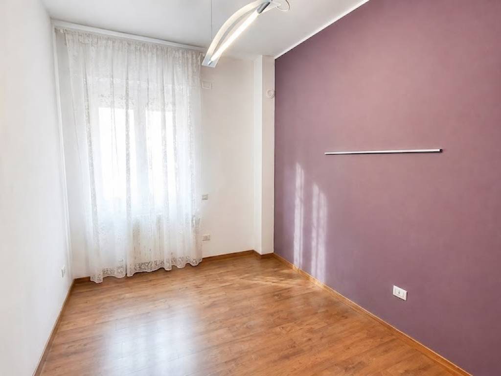 appartamento in vendita a Lecco in zona Viale Turati
