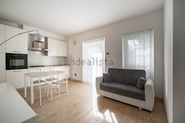 appartamento in vendita a Lecco in zona Pescarenico