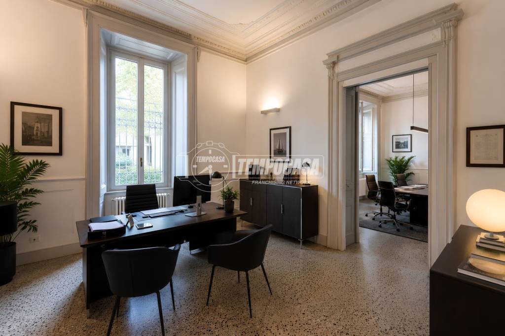 appartamento in vendita a Lecco in zona Lecco Centro
