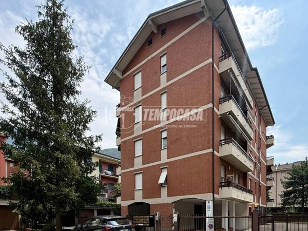 appartamento in vendita a Lecco in zona Belledo