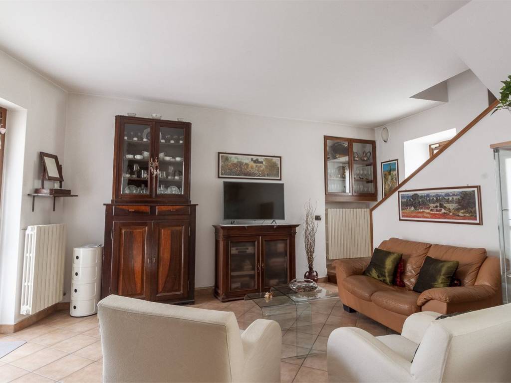 casa indipendente in vendita a Lecco in zona Bonacina