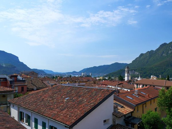 appartamento in vendita a Lecco in zona Castello