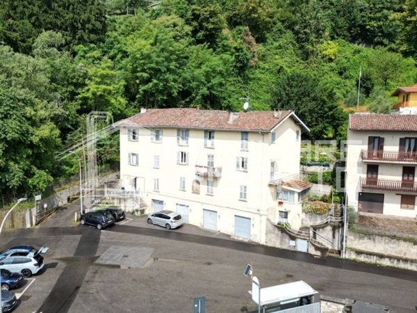 appartamento in vendita a Lecco in zona Rancio