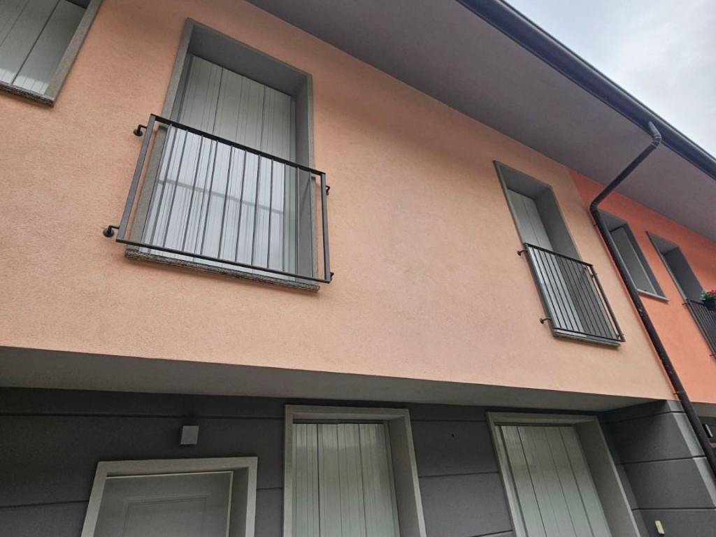 casa indipendente in vendita a Lecco in zona Chiuso
