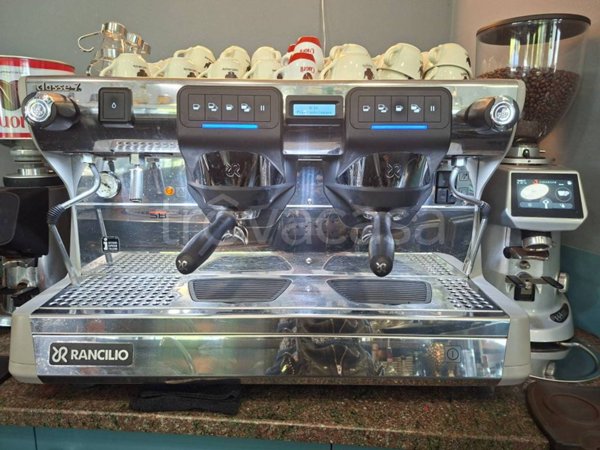negozio in vendita a Lecco in zona Belledo
