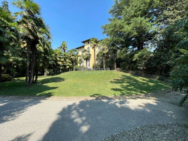 casa indipendente in vendita a Lecco in zona Lecco Centro