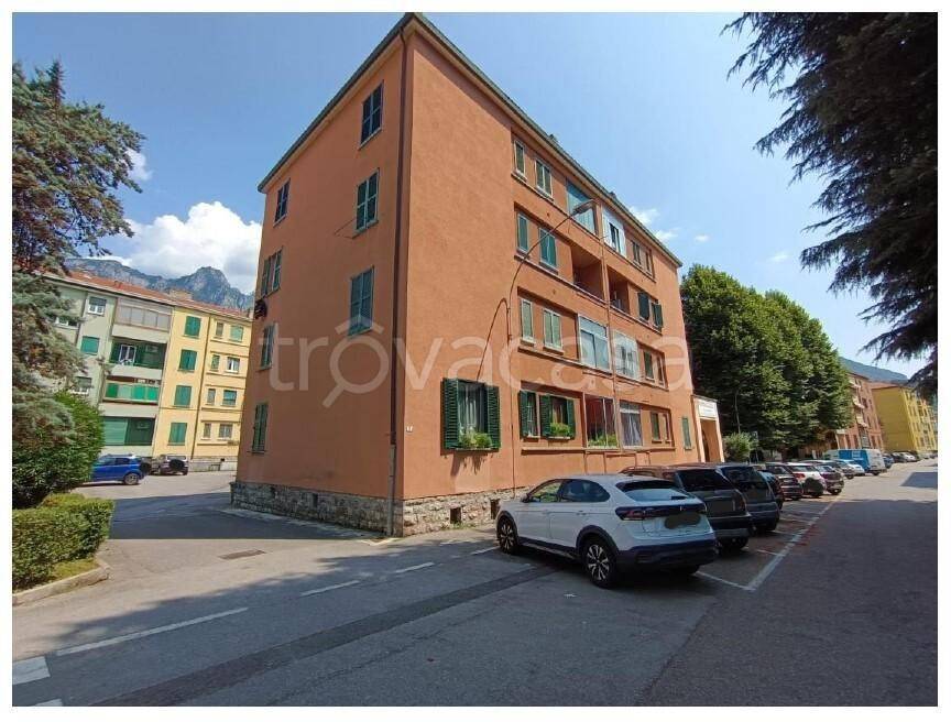 appartamento in vendita a Lecco in zona Germanedo