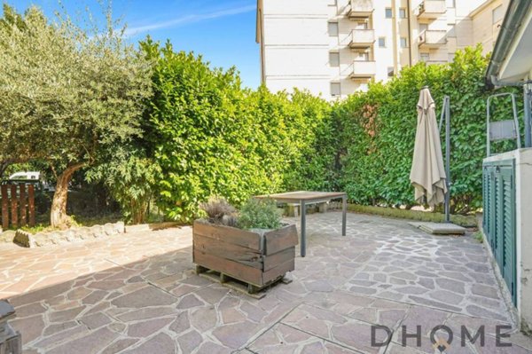 appartamento in vendita a Lecco in zona Castello
