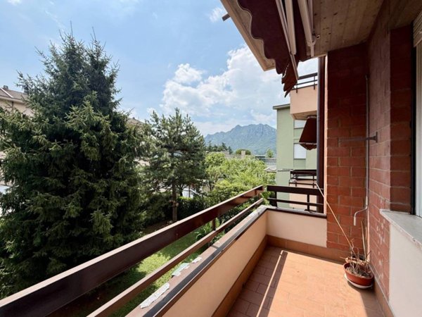 appartamento in vendita a Lecco in zona Belledo
