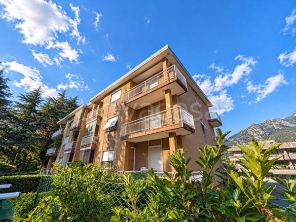appartamento in vendita a Lecco in zona Maggianico