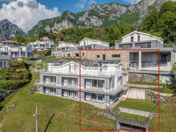 casa indipendente in vendita a Lecco in zona Viale Montegrappa