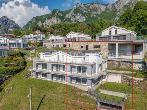 casa indipendente in vendita a Lecco in zona Acquate
