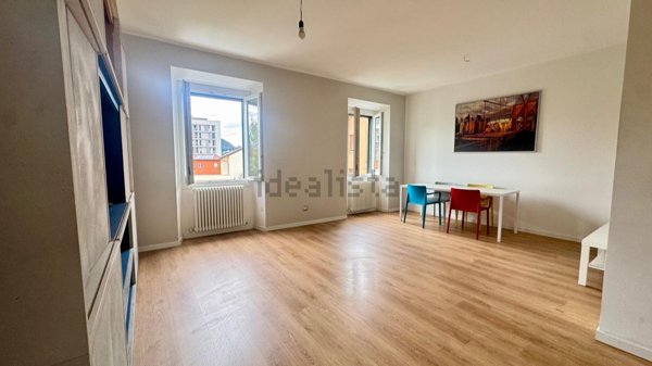 appartamento in vendita a Lecco in zona Caleotto
