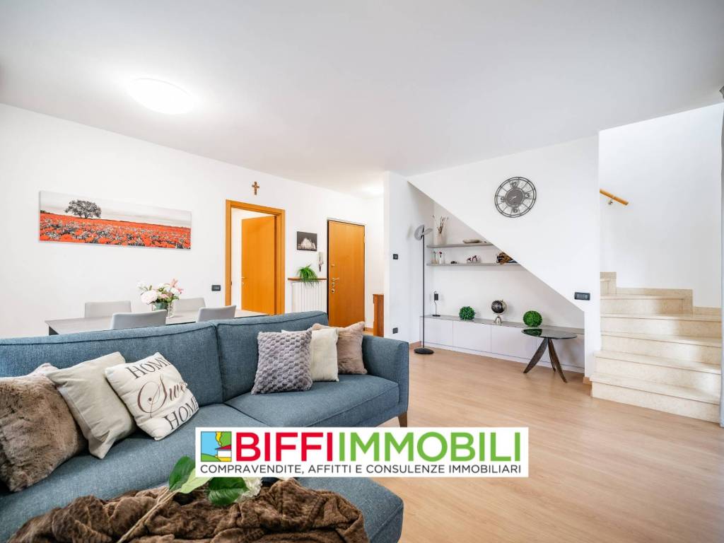 appartamento in vendita a Lecco in zona Belledo