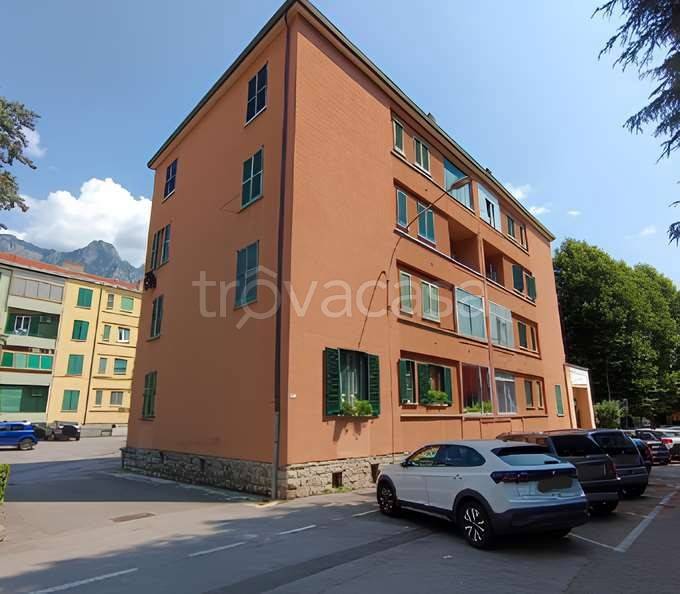 appartamento in vendita a Lecco in zona Germanedo