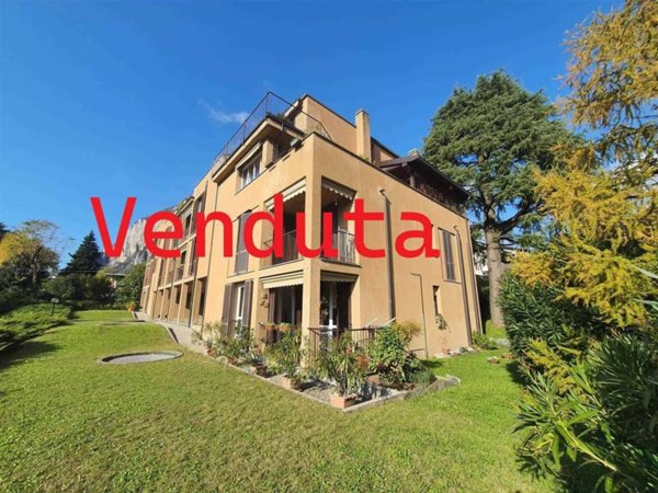 appartamento in vendita a Lecco in zona Castello