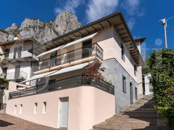 casa indipendente in vendita a Lecco in zona Rancio