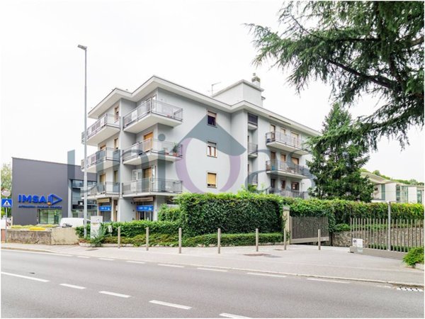appartamento in vendita a Lecco in zona Caleotto