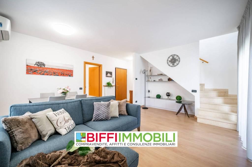 appartamento in vendita a Lecco in zona Belledo